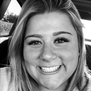 Meet your Posher, Briana